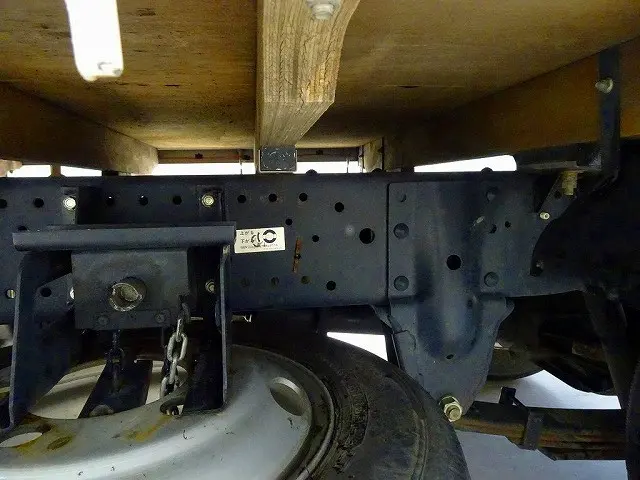 いすゞ エルフ TRG-NJS85A(4WD)の写真31