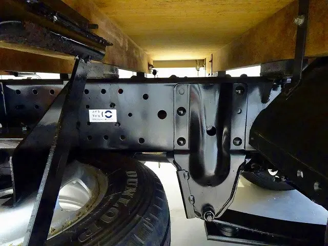 いすゞ エルフ 2RG-NJR88AF(2WD)の写真33