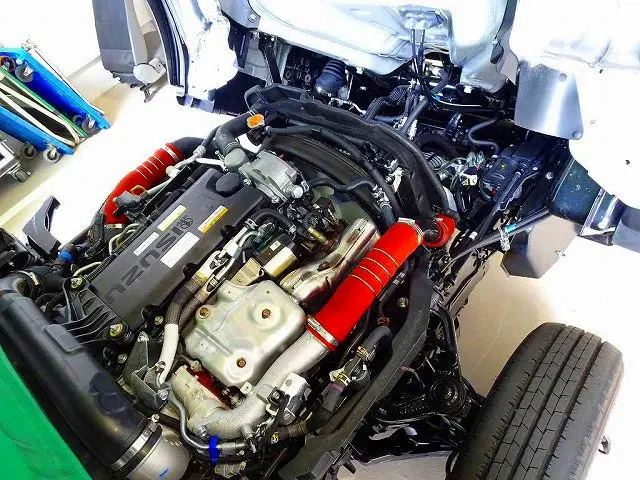 エンジンルーム|いすゞ エルフ 2RG-NJR88AF(2WD)の写真34