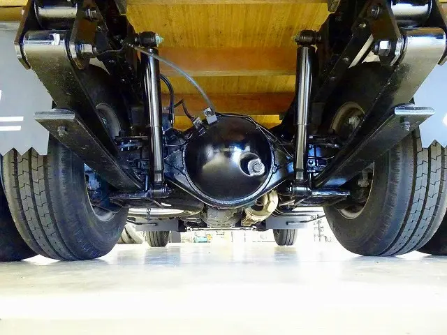 いすゞ エルフ 2RG-NJR88AF(2WD)の写真35