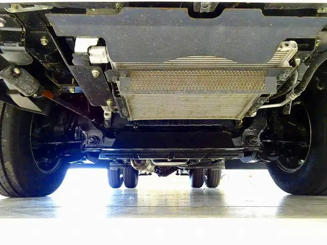 いすゞ エルフ 2RG-NJR88AF(2WD)の写真36