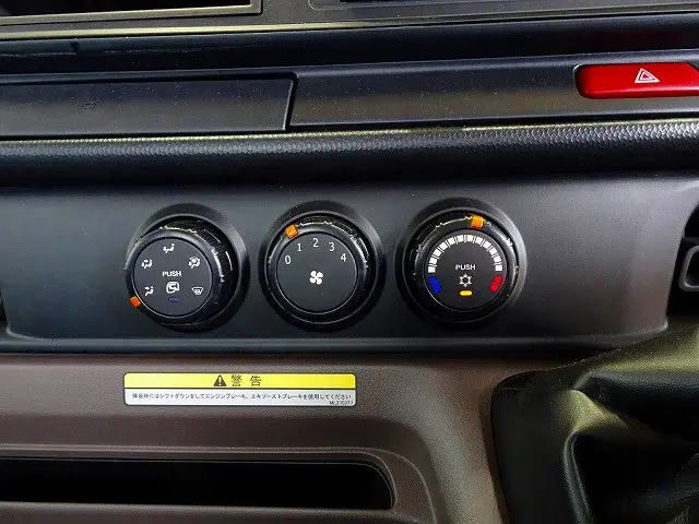 三菱 キャンター 2PG-FEBS0(2WD)の写真12