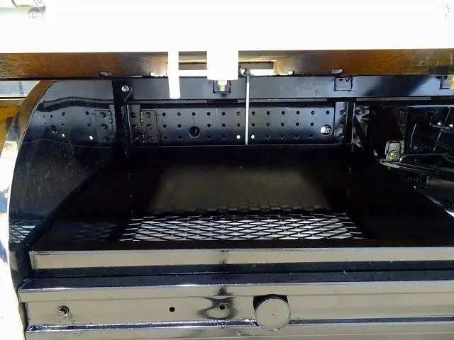 燃料タンク100L 左シャシ中央ステンレス工具箱 左シャシ中央/リア工具BOX|三菱 キャンター 2PG-FEBS0(2WD)の写真37