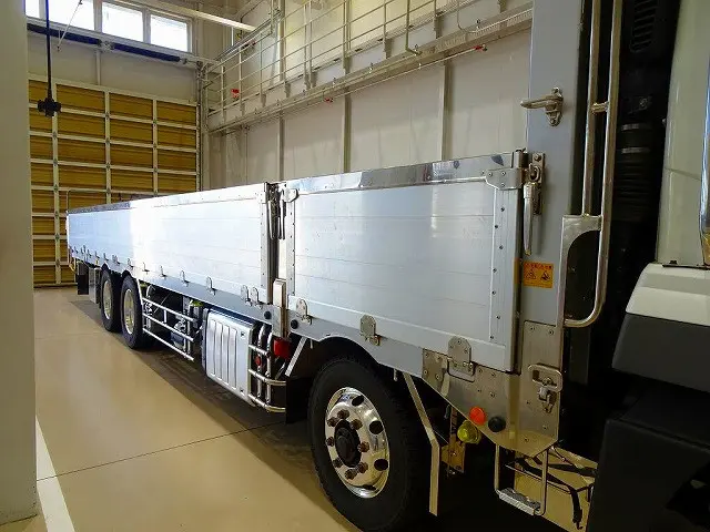 荷台内寸：955×241×70(リア:60)　五方開アルミアオリ/上部ステンレスカバー付　左右中間/リアステンレス製支柱脱着可　左右ステンレス製セイコーラック　前立て左右足掛けフック|三菱 スーパーグレート 2KG-FS74HZ(8x4)の写真27