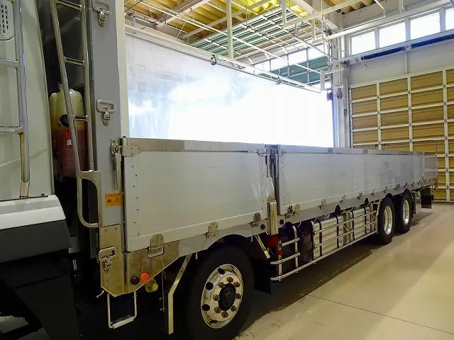荷台内寸：955×241×70(リア:60)　五方開アルミアオリ/上部ステンレスカバー付　左右中間/リアステンレス製支柱脱着可　左右ステンレス製セイコーラック　前立て左右足掛けフック|三菱 スーパーグレート 2KG-FS74HZ(8x4)の写真29