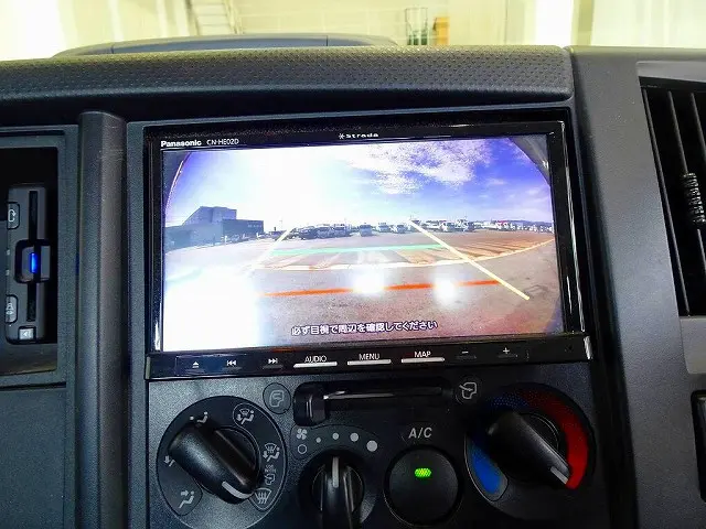 いすゞ エルフ 2RG-NPR88AR(2WD)の写真16