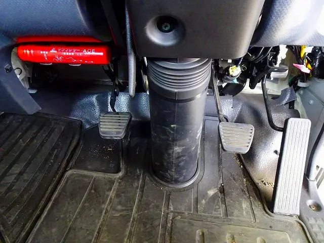 いすゞ エルフ 2RG-NPR88AR(2WD)の写真19
