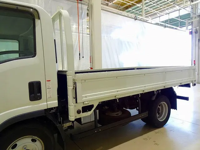 いすゞ エルフ 2RG-NPR88AR(2WD)の写真25
