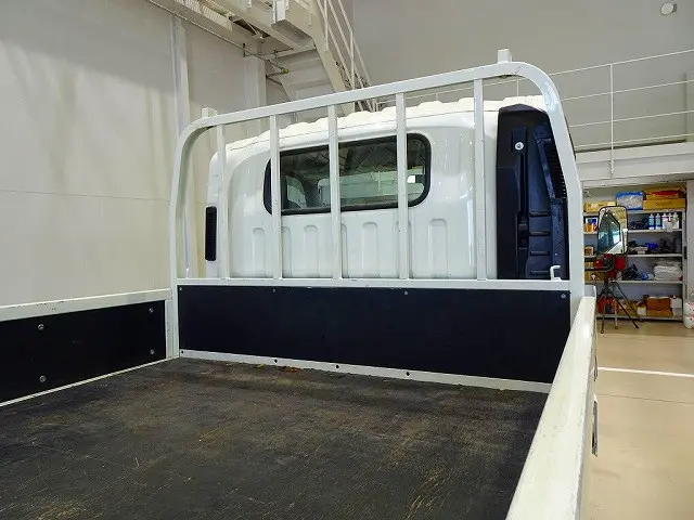 いすゞ エルフ 2RG-NPR88AR(2WD)の写真26