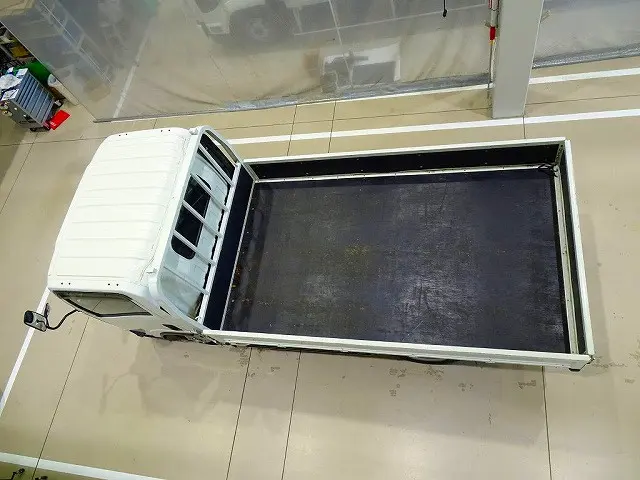 いすゞ エルフ 2RG-NPR88AR(2WD)の写真31