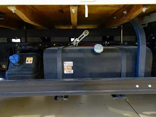いすゞ エルフ 2RG-NPR88AR(2WD)の写真38