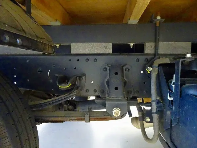 いすゞ エルフ 2RG-NPR88AR(2WD)の写真39
