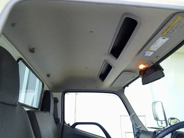トヨタ ダイナ 2PG-XZU655(2WD)の写真7