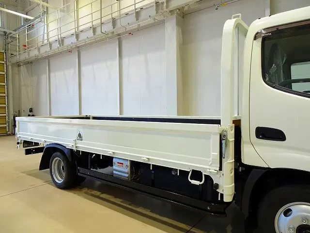 荷台内寸:435×179×38 三方開 左右セイコーラック ロープ穴1対 リアアオリチェーン2個|トヨタ ダイナ 2PG-XZU655(2WD)の写真24