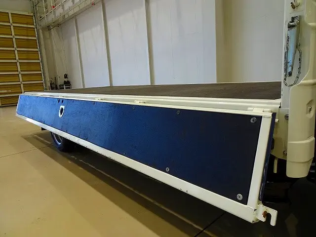 荷台内寸:435×179×38 三方開 左右セイコーラック ロープ穴1対 リアアオリチェーン2個|トヨタ ダイナ 2PG-XZU655(2WD)の写真28