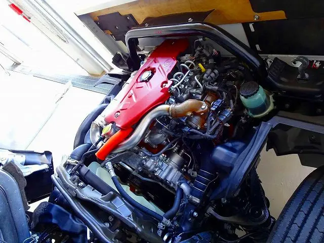 エンジンルーム|トヨタ ダイナ 2PG-XZU655(2WD)の写真36