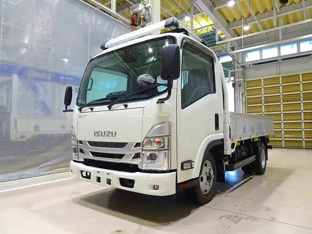 いすゞ エルフ 2RG-NMS88AR(4WD)の写真1