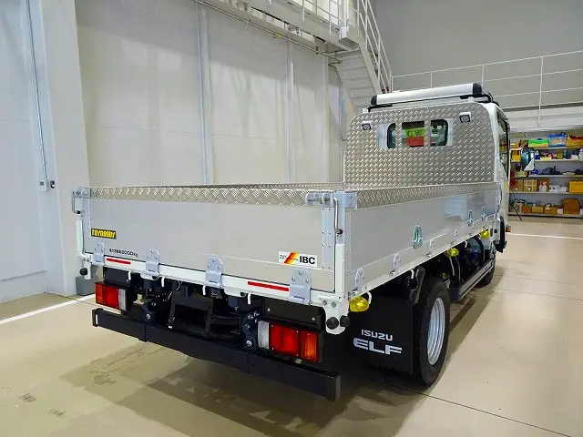 お問合せ管理No.A529 R6 エルフ 2t 4WD(切替式) FFL 標準セミロング アルミブロック 平ボデー|いすゞ エルフ 2RG-NMS88AR(4WD)の写真3