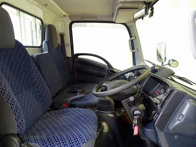 いすゞ エルフ 2RG-NMS88AR(4WD)の写真6