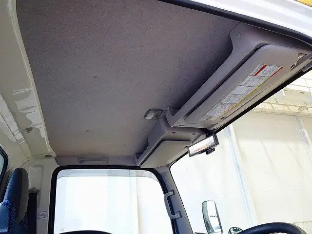 いすゞ エルフ 2RG-NMS88AR(4WD)の写真7