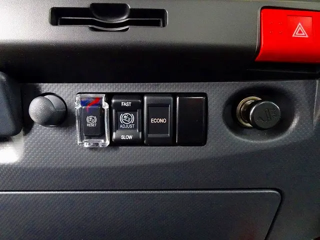 いすゞ エルフ 2RG-NMS88AR(4WD)の写真15