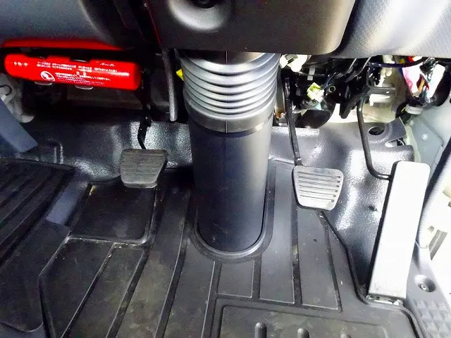 いすゞ エルフ 2RG-NMS88AR(4WD)の写真19