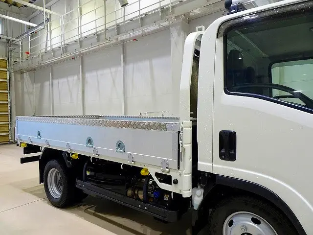 いすゞ エルフ 2RG-NMS88AR(4WD)の写真24