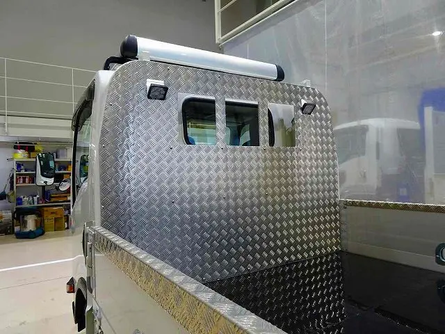 いすゞ エルフ 2RG-NMS88AR(4WD)の写真27
