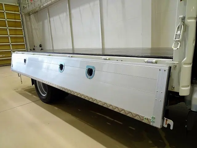 いすゞ エルフ 2RG-NMS88AR(4WD)の写真29