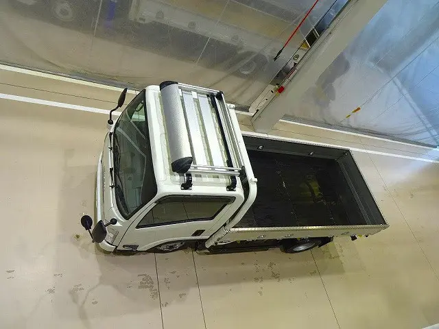 いすゞ エルフ 2RG-NMS88AR(4WD)の写真30
