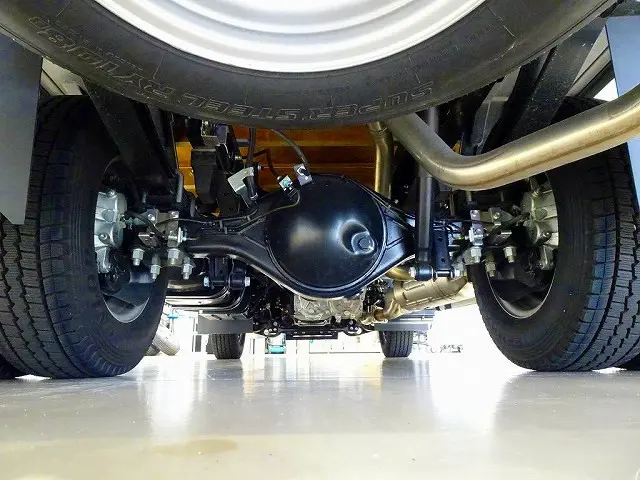 いすゞ エルフ 2RG-NMS88AR(4WD)の写真42