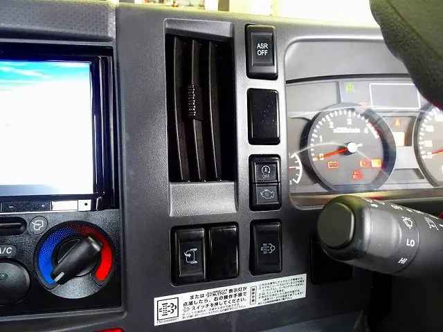 いすゞ エルフ TRG-NMR85R(2WD)の写真13