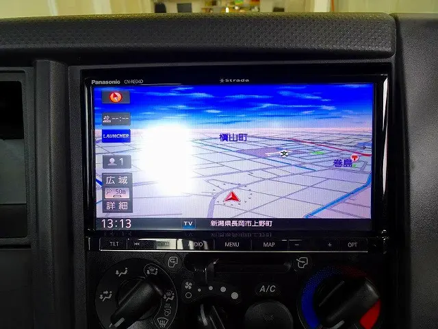 社外メモリーナビ/フルセグTV/DVD/Bluetooth(CN-RE04D)|いすゞ エルフ TRG-NMR85R(2WD)の写真15