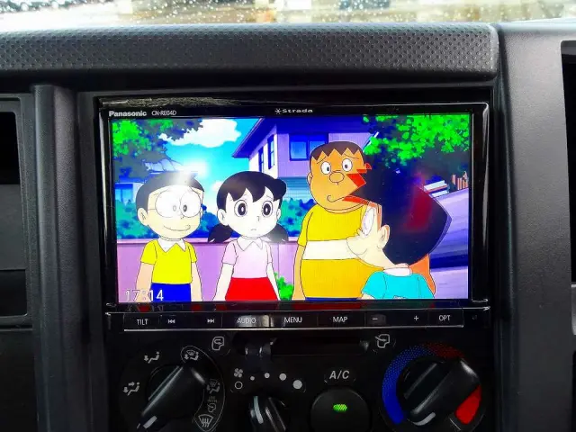 いすゞ エルフ TRG-NMR85R(2WD)の写真16