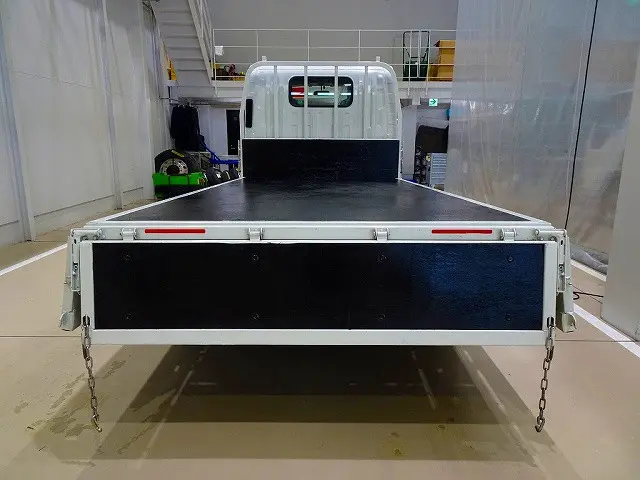 荷台内寸:352×180×38 三方開 ロープ穴4対 リアアオリチェーン2個 前立て荷受け板二重張り|いすゞ エルフ TRG-NMR85R(2WD)の写真30