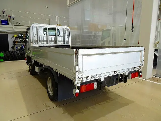 トヨタ トヨエース TKG-XZC605(2WD)の写真4