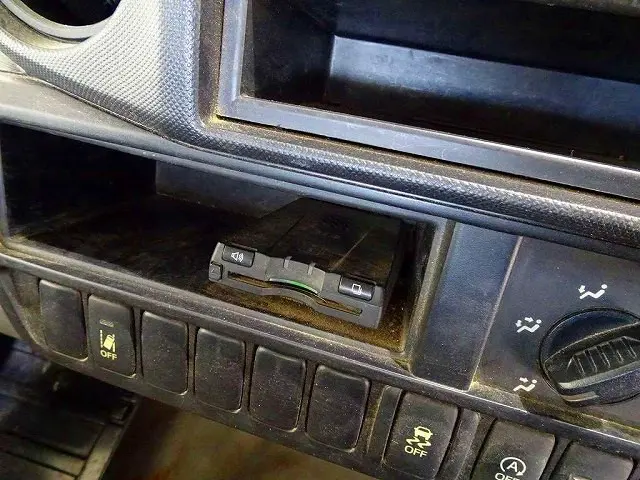 トヨタ トヨエース TKG-XZC605(2WD)の写真12