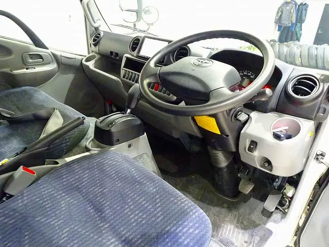 トヨタ ダイナ TPG-XZC645(2WD)の写真5