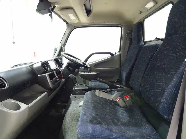 トヨタ ダイナ TPG-XZC645(2WD)の写真8