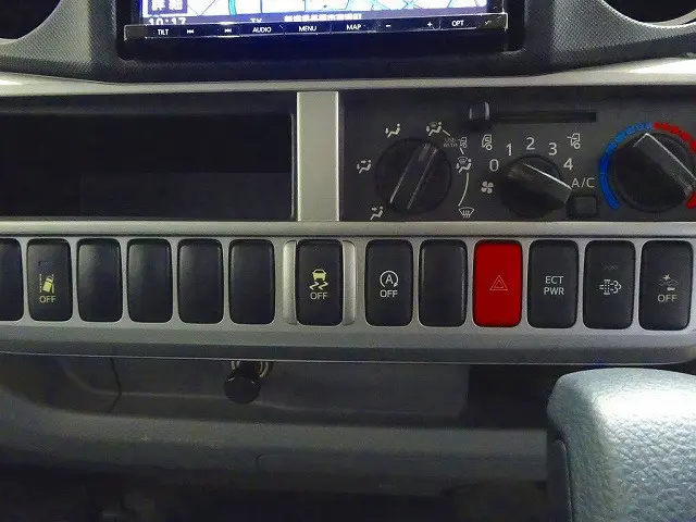 トヨタ ダイナ TPG-XZC645(2WD)の写真11