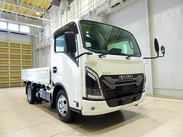 いすゞ エルフ 2TG-NJR88AF(2WD)の写真2