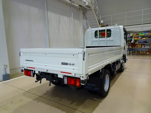 お問合せ管理No.A726 R6 エルフ 2t FFL 標準 平ボデー 総重量5t未満|いすゞ エルフ 2TG-NJR88AF(2WD)の写真3
