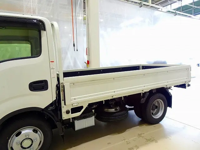いすゞ エルフ 2TG-NJR88AF(2WD)の写真26