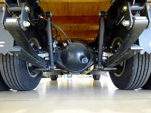 いすゞ エルフ 2TG-NJR88AF(2WD)の写真36