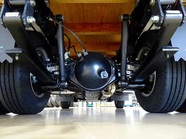 いすゞ エルフ 2TG-NJR88AF(2WD)の写真41