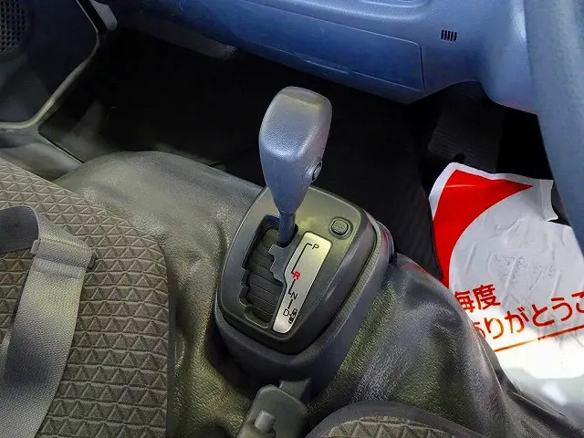 フロアAT　2ペダル|いすゞ エルフ 2RG-NHR88A(2WD)の写真16