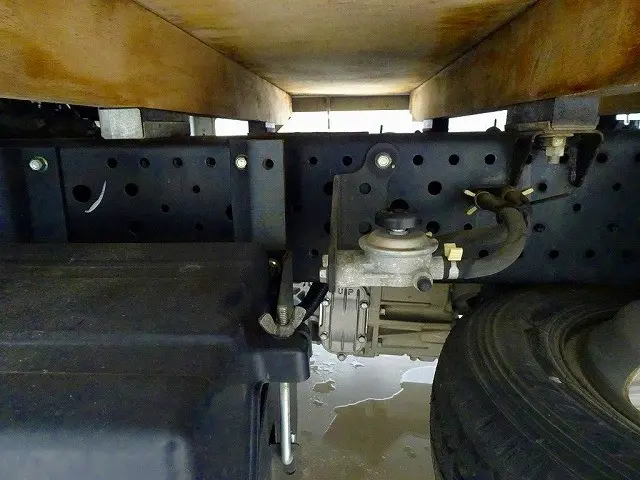 いすゞ エルフ 2RG-NHR88A(2WD)の写真31