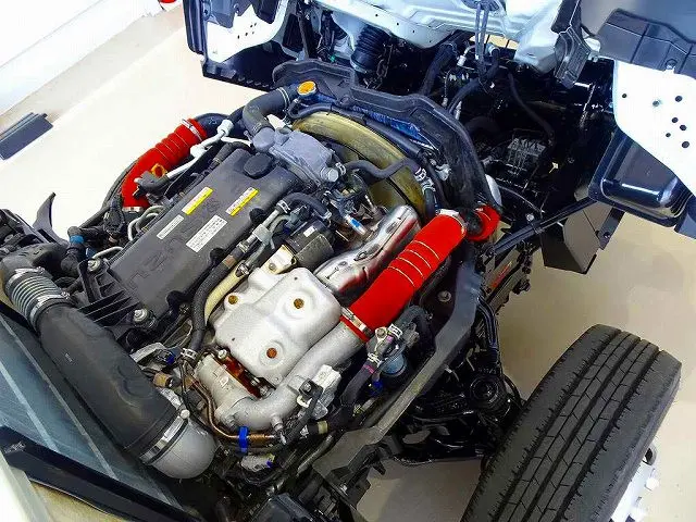 エンジンルーム|いすゞ エルフ 2RG-NHR88A(2WD)の写真32