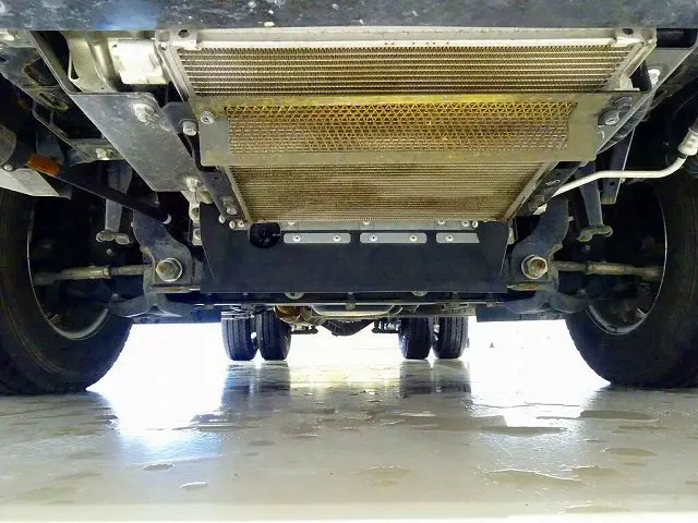 いすゞ エルフ 2RG-NHR88A(2WD)の写真35