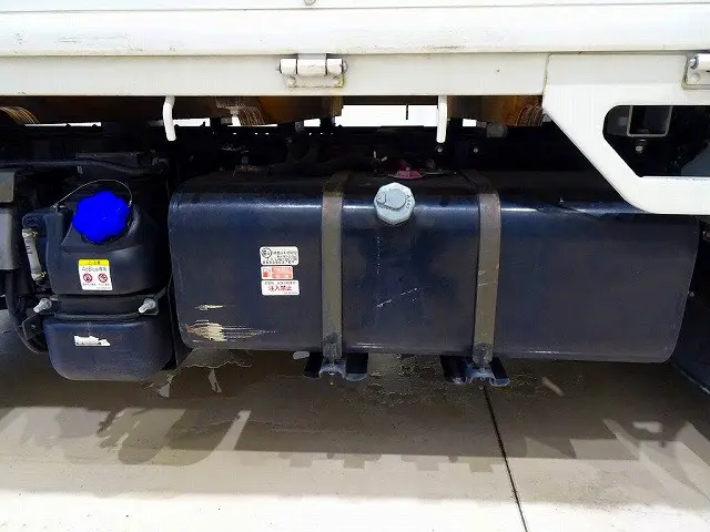 いすゞ エルフ 2RG-NHR88A(2WD)の写真36